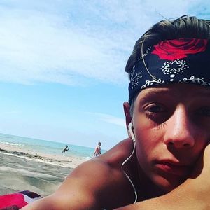 Meet your Posher, Christian